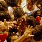 No carnaval, beijo roubado é pecado?