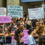 Crise política, grelo duro e um olhar feminista