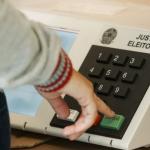 Por favor, não vote em religiosos