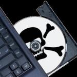 Sou técnico de informática. Quando instalo Windows pirata no PC do cliente cometo crime?