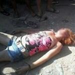 Mulher é acusada de roubar crianças e agredida até a morte por moradores