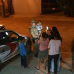 Mãe é presa em flagrante ao tentar trocar filho de 1 ano por drogas em SC