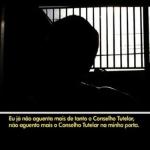 'Não aguentava mais', diz tia que acorrentou meninos em casa na BA
