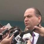 Ministro da Saúde menospreza médicos cubanos, farmacêuticos e benzedeiras; Conselho de Farmácia de SP exige retratação