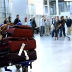 Companhias aéreas estão proibidas de cobrar a mais por despacho de bagagem