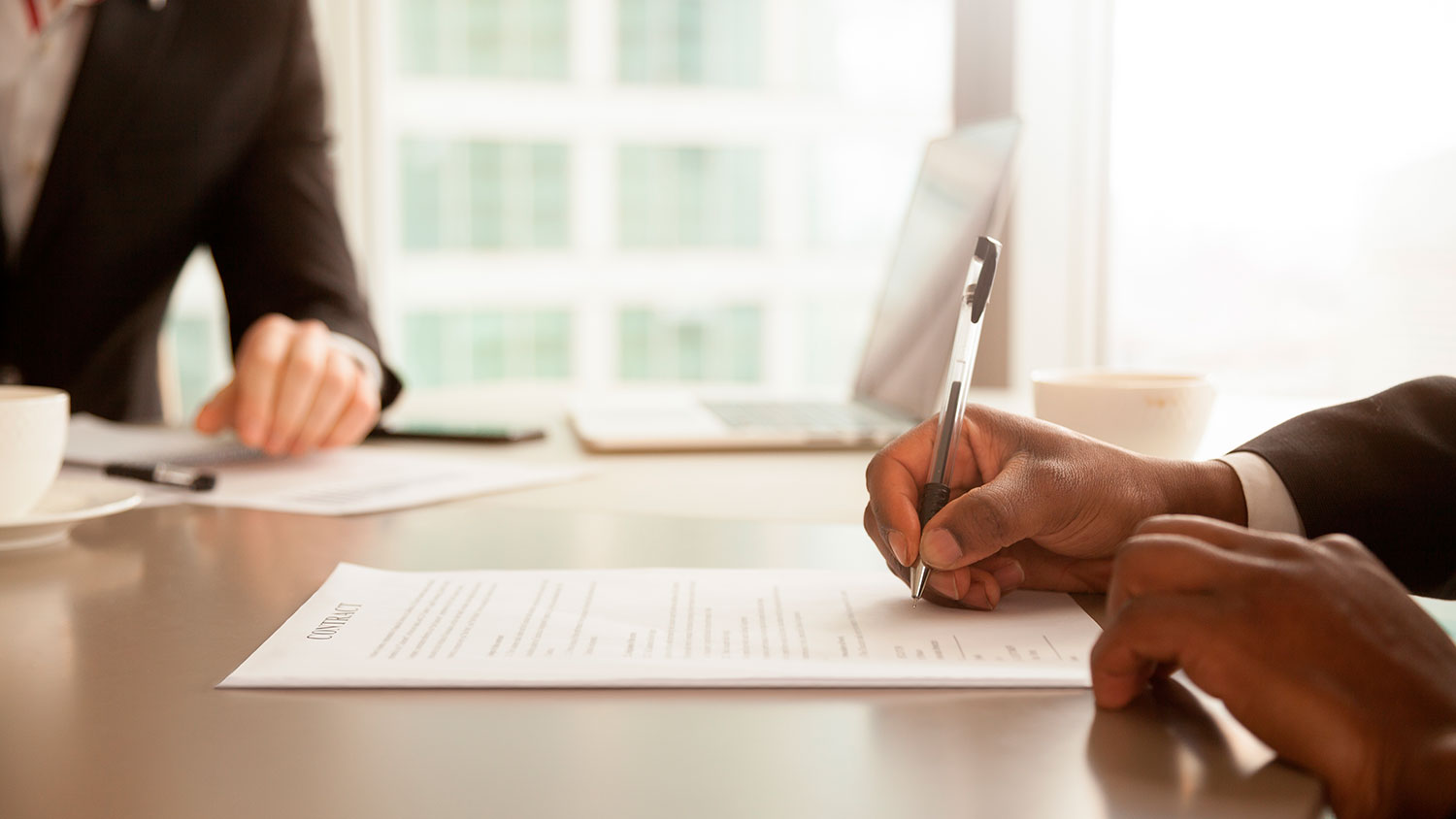 Martelo da Justiça: A importância da Ação Revisional de Contrato Bancário